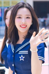 Olivia Hye LOONA 2931967