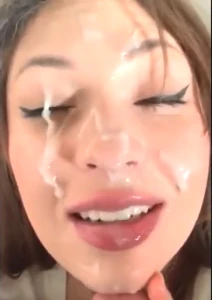 Instagram model gives blowjob and gets face covered in semen 2936736