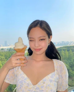 jennie kim bp 2985478