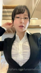 Amemiya Luna with glasses 3039311