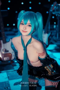 Blacqkl-Miku 3149154