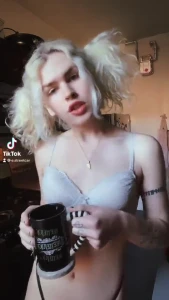 White tranny slut 3199633