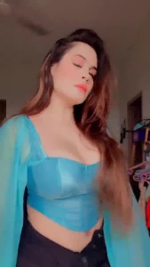 alinasen Indian actress Instagram model braless videos and pics 3201243