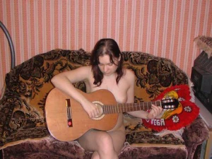 Girls w/ guitars (Snusk) 3217995