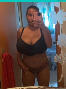 Busty @nner1$ 3251151