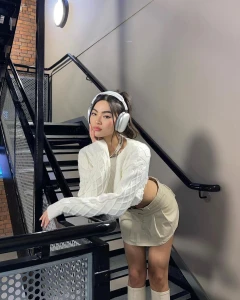 Sexy Asian @cixibby