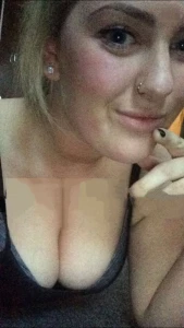 19 Year Old Slut Courtney Exposed 3258330