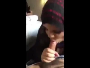 Hijabi Blowjob