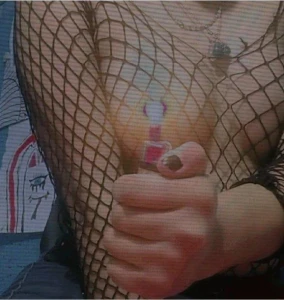 Goth slut 3325176