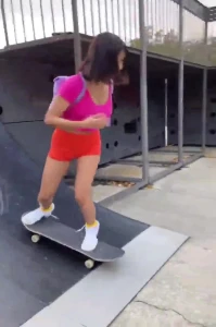 dora skate bubbi3 3358649