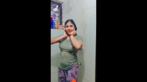 Indian Bhabhi&#039;s see-through wet t-shirt video part 2 3370221