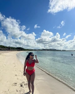 Jaw dropping Bengali in red bikini 3380050