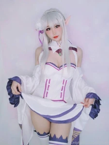 CUTE LEWD JAPANESE COSPLAYER