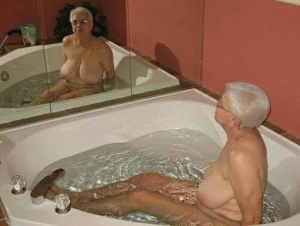 Granny in the Bathroom 3414330