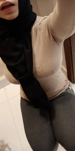 HIjabi Busty Tease 3542132