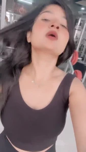 Neha Singh bigboob Indian Instagram girl braless and cleavage collection of videos 3579718