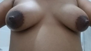 BM titties 3643842