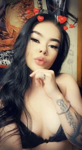 Mixed white and Asian Laura 3681348