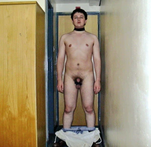 London Exhibitionist Subboy Luke Griffen 3688350