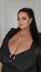 Busty Lind@V 3747760