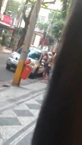 Loira bêbada flagrada dando o cuzinho na rua 3765941