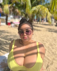 Busty Yd@l!@ 3772875