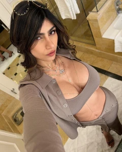 ❄️Mia Khalifa 🎄 ⭐️+48GB⭐️🎄 MEGA :