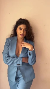 Indian Instagram model Poonam Rajput braless cleavage collection part 1 3796001