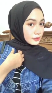 Hijab big tits 3833602