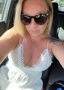 Florida MILF wearing Glasses 3844273