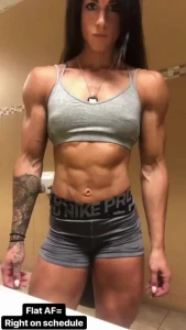 sexy muscular girls 2 3866007