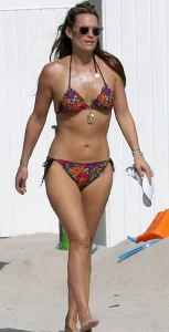 Celebrities Bikinis 3869107