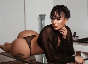 Zahra and her fat ass 👅👅👅👅 3875133