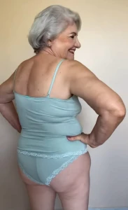 Brazilian Granny 3928554