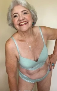 Brazilian Granny 3928565