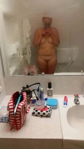 Husband sharing his sexy wife Leanne with everyone like the good cuck he is 3961181