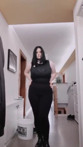 Busty Goth Th3thr33h3@d3dsn@k3 3963301