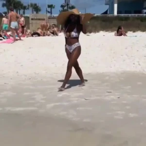 Ebony Thot with a sexy natural body 3976454