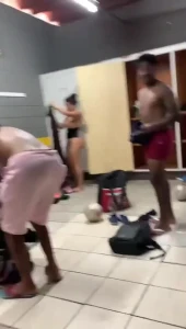 Woman changes in men&#039;s locker room / Brazil 3986617