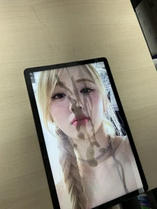 Le sserafim huh yunjin cumtribute 4011691