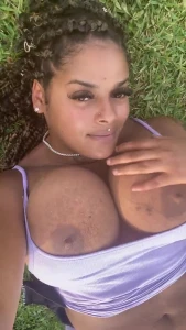 Random black tits 4020447