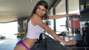 Mia Khalifa Onlyfans link below 4037847