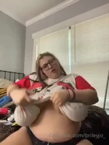 Br1l3yj0's Massive Fat Tits