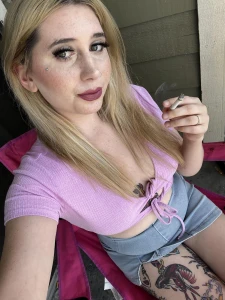 Trashy Blonde With Fat Pussy 4052959