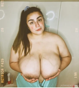 Busty J@$m1n3@lE@hh 4053627