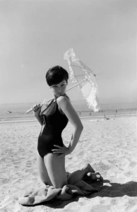 Yvonne Craig 2 - Batgirl 4056997