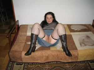 Chubby girl in Fishnet 4131907