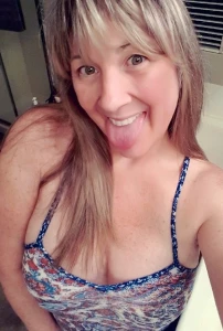 Slut MILF tracy 4235743