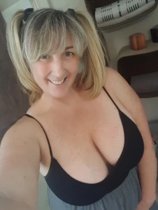 Slut MILF tracy 4235757