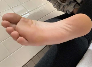 Beautiful soles from Ari 4236507